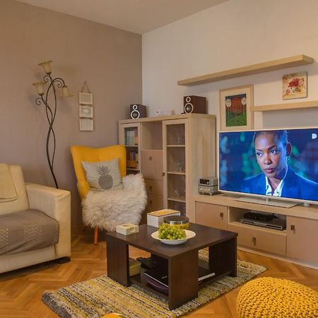 City Apartment Magdalena 扎达尔 外观 照片