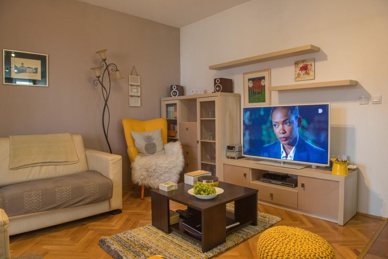 City Apartment Magdalena 扎达尔 外观 照片