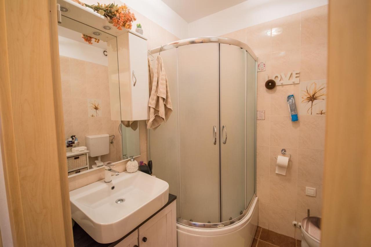 City Apartment Magdalena 扎达尔 外观 照片